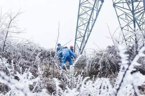 代替人工去巡視輸電線路？這家公司的無人機(jī)可不簡單