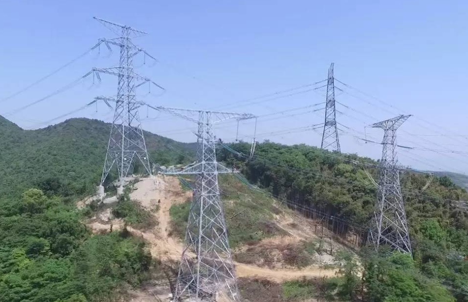 超高壓輸電線路、電力傳輸線路為什么需要在鐵塔周邊安裝防火監(jiān)測系統(tǒng)？
