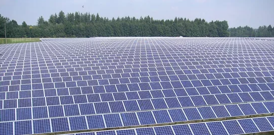 山西運(yùn)城稷山縣10KM太陽能光伏發(fā)電項目，華瑞通自主研發(fā)生產(chǎn)的火災(zāi)監(jiān)控預(yù)警攝像機(jī)超常發(fā)揮